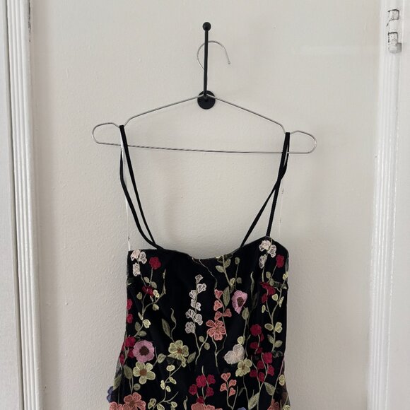 3D Floral Embroidered Lace-Up Midi Dress - Picture 10 of 11